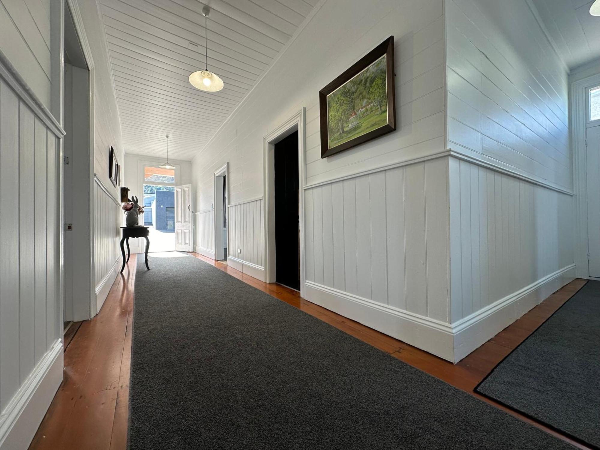 Te Aroha Courthouse Villa Bagian luar foto
