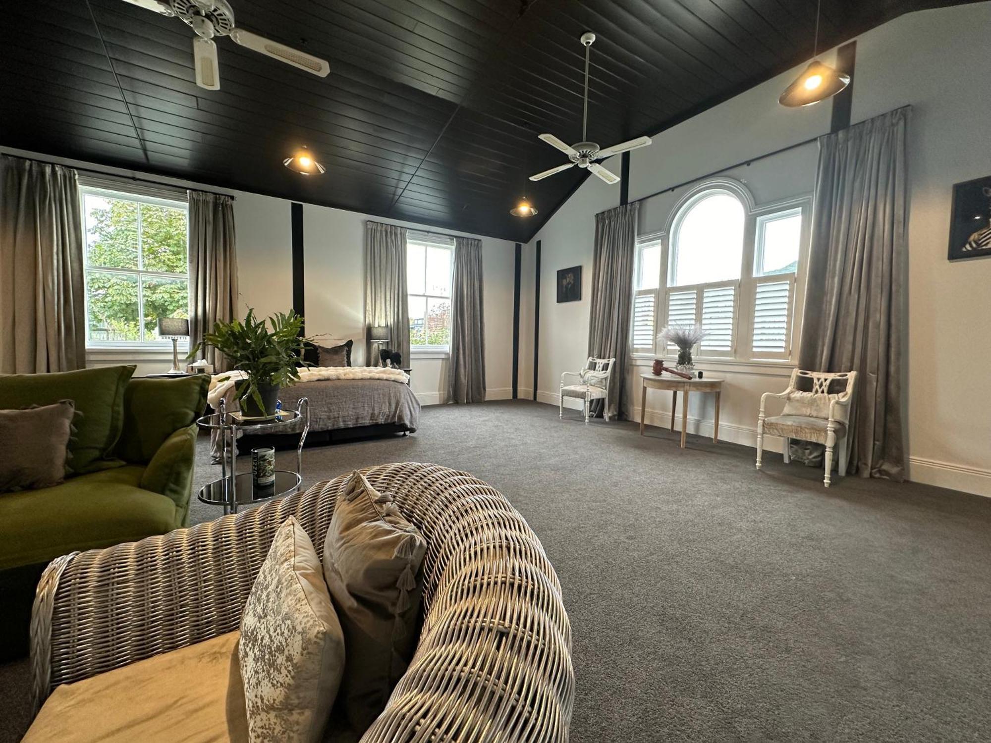 Te Aroha Courthouse Villa Bagian luar foto